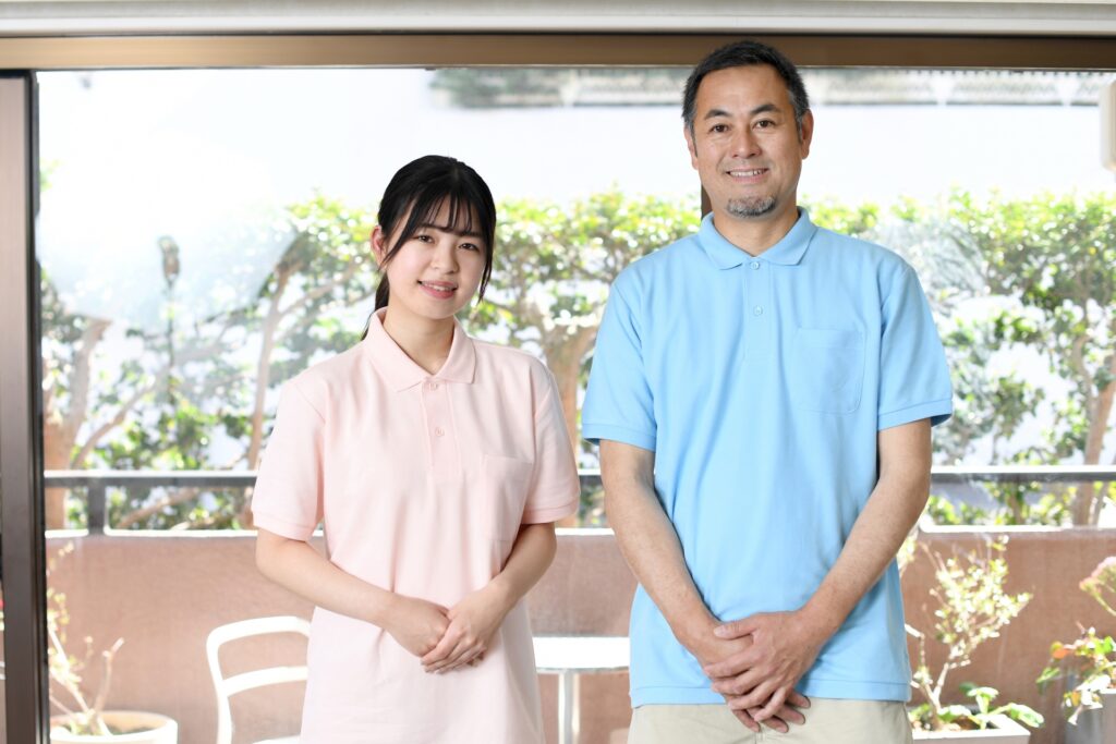 介護職の男女